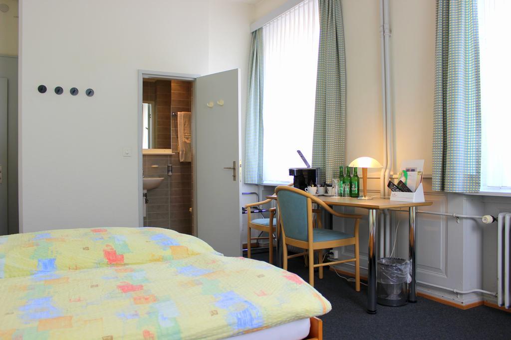 Muenchnerhof Hotel 2*