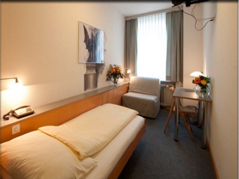 Hotel Muenchnerhof 2*